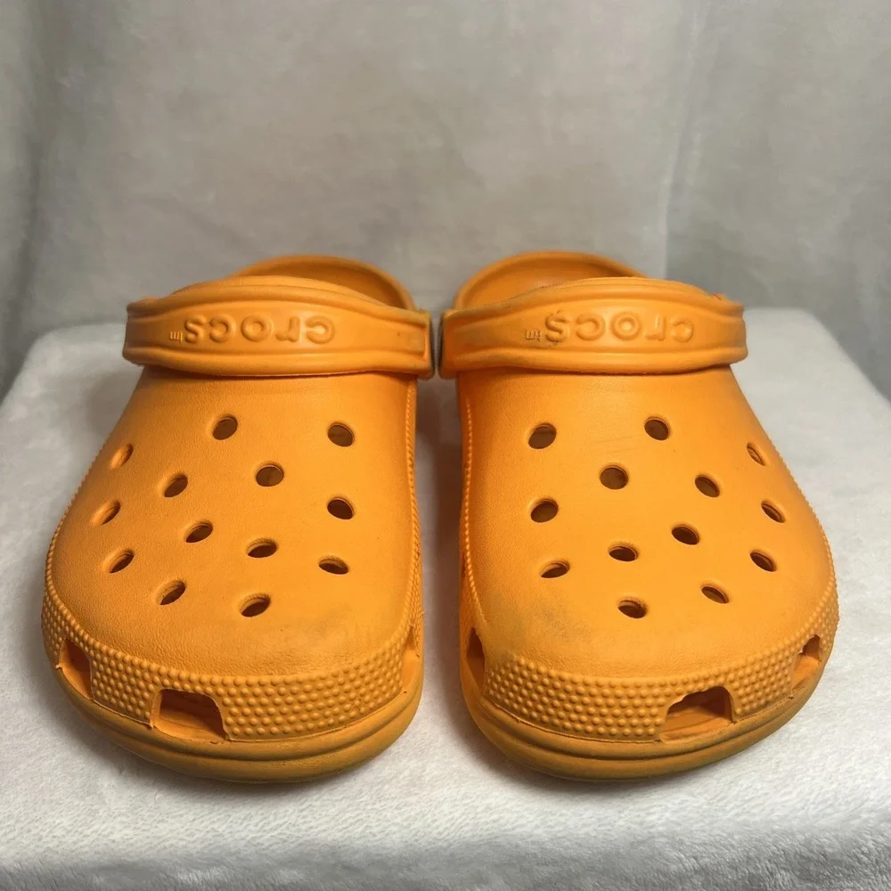 Crocs Classic Clog Orange Unisex Men's 4 Women's 6 Slip On Comfort Shoes